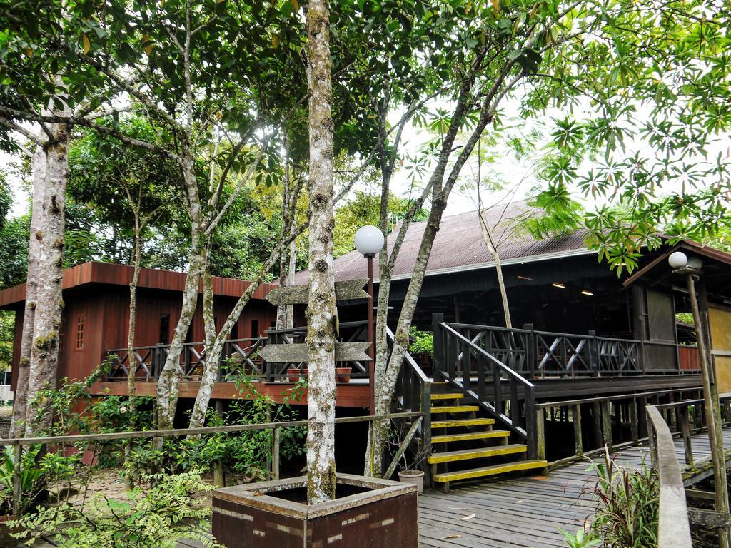Bilit Rainforest Lodge Sandakan Ngoại thất bức ảnh